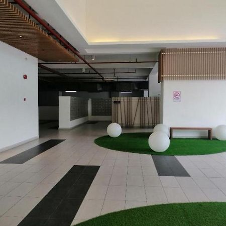 Conezion Residence Putrajaya Wifi Netflix Exteriör bild